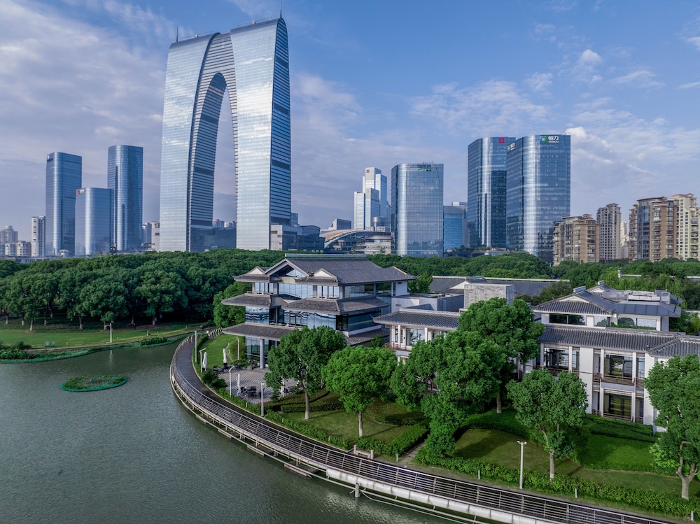 Tonino Lamborghini Hotel Suzhou 35/50
