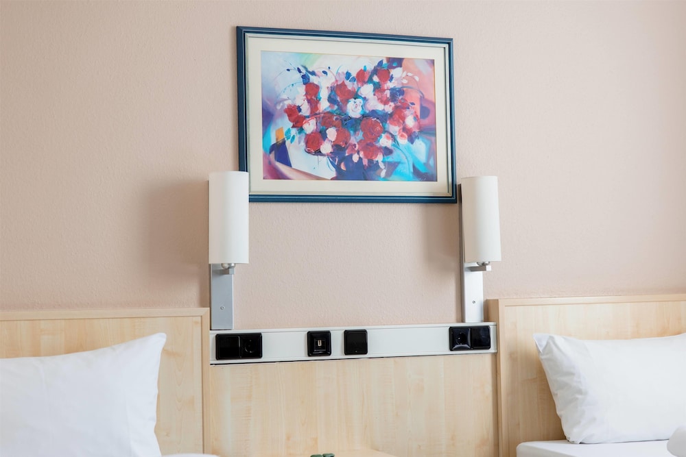Rugs Hotel Augsburg, Trademark Collection by Wyndham 11/50