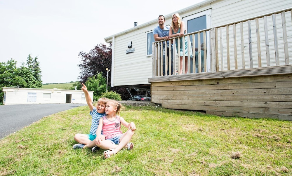 Combe Martin Beach Holiday Park 36/48