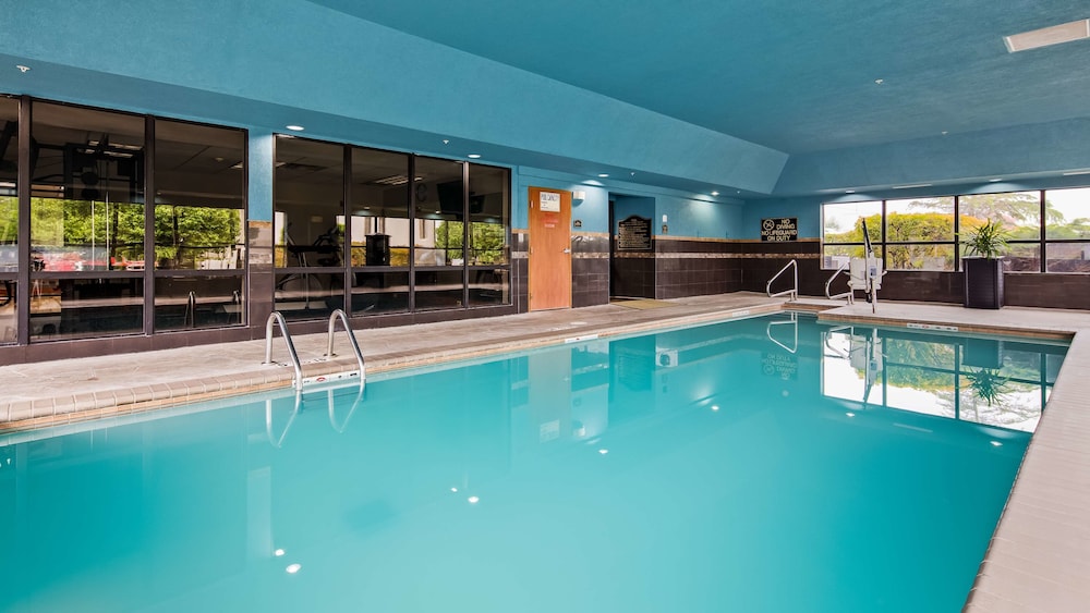 Best Western Plus Midwest City Inn & Suites 4/27