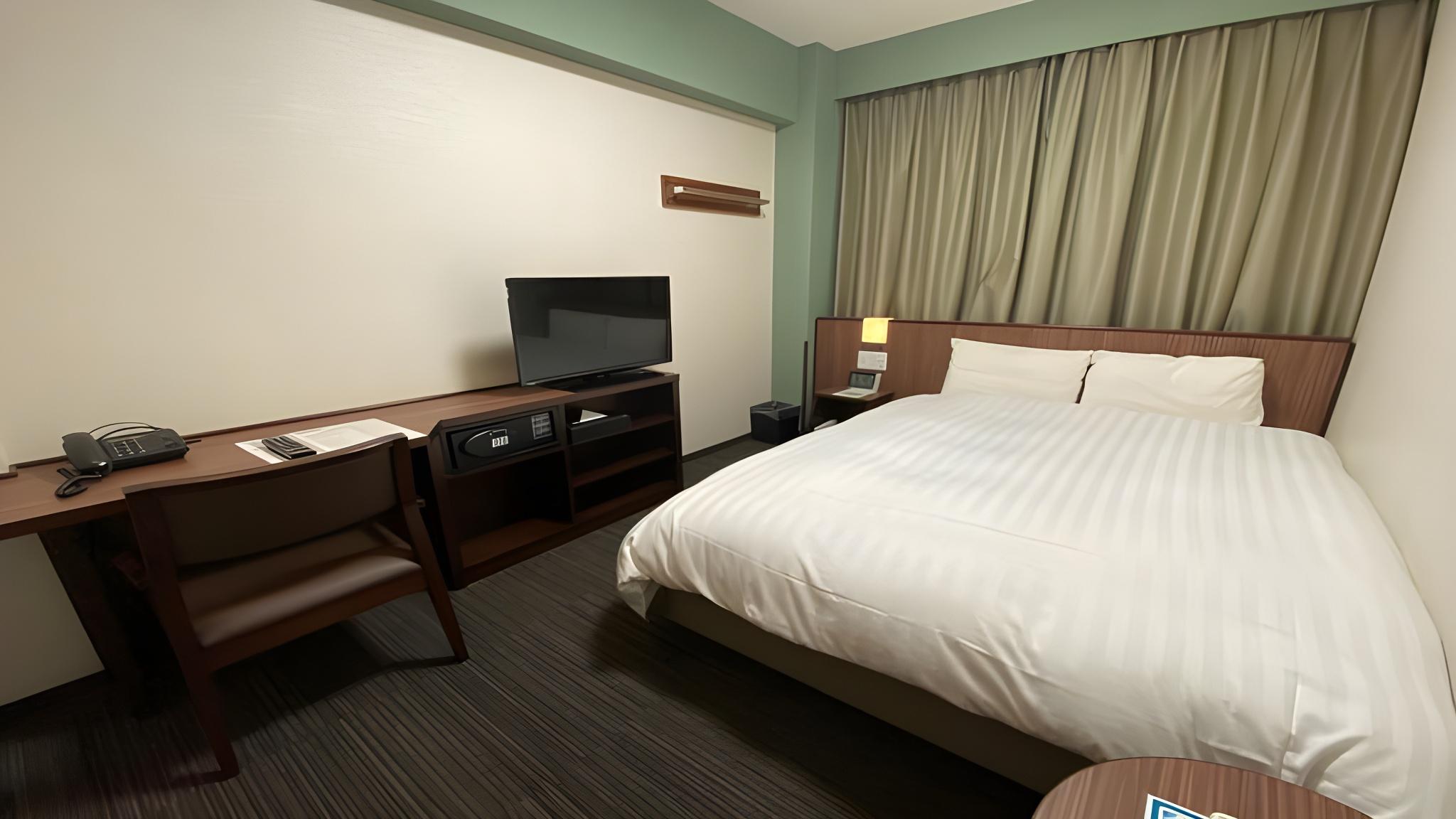 Room Assigned on Arrival, Double Bed