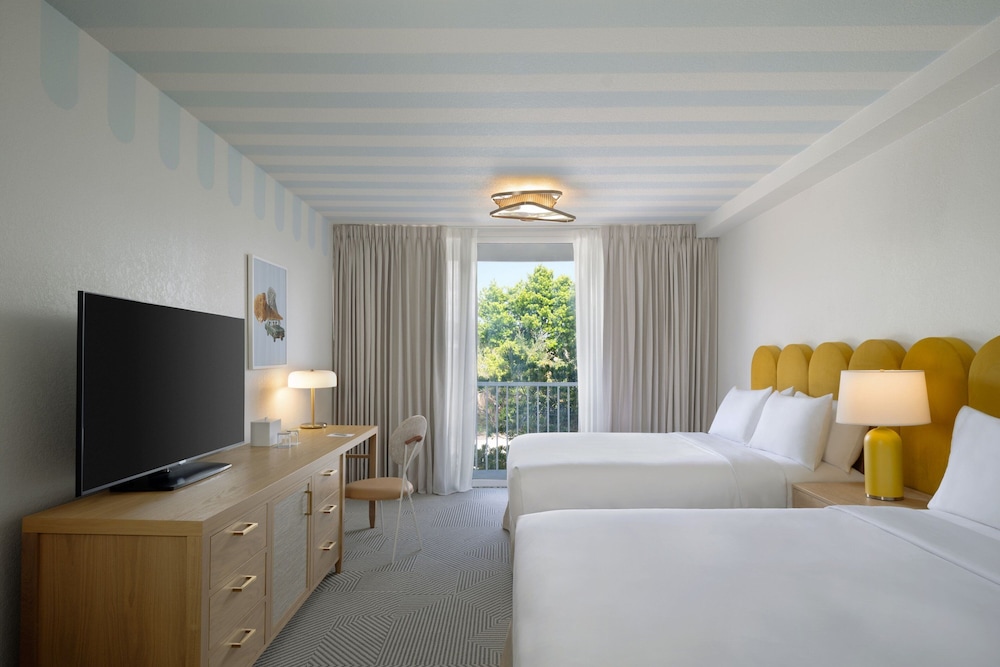 1 Bedroom, Tower, Executive, Suite, King Bed