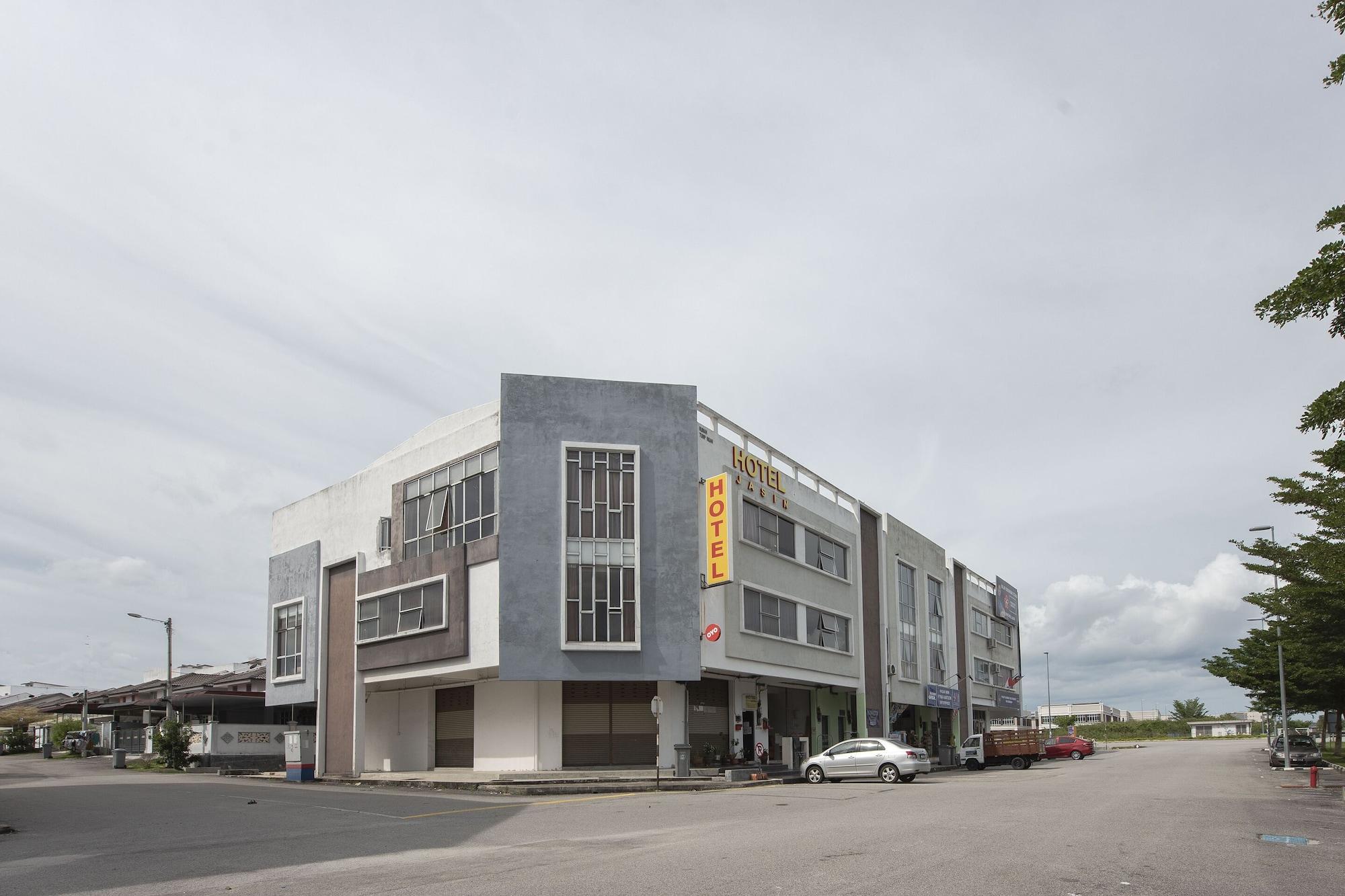 Hotel O Jasin 40/50