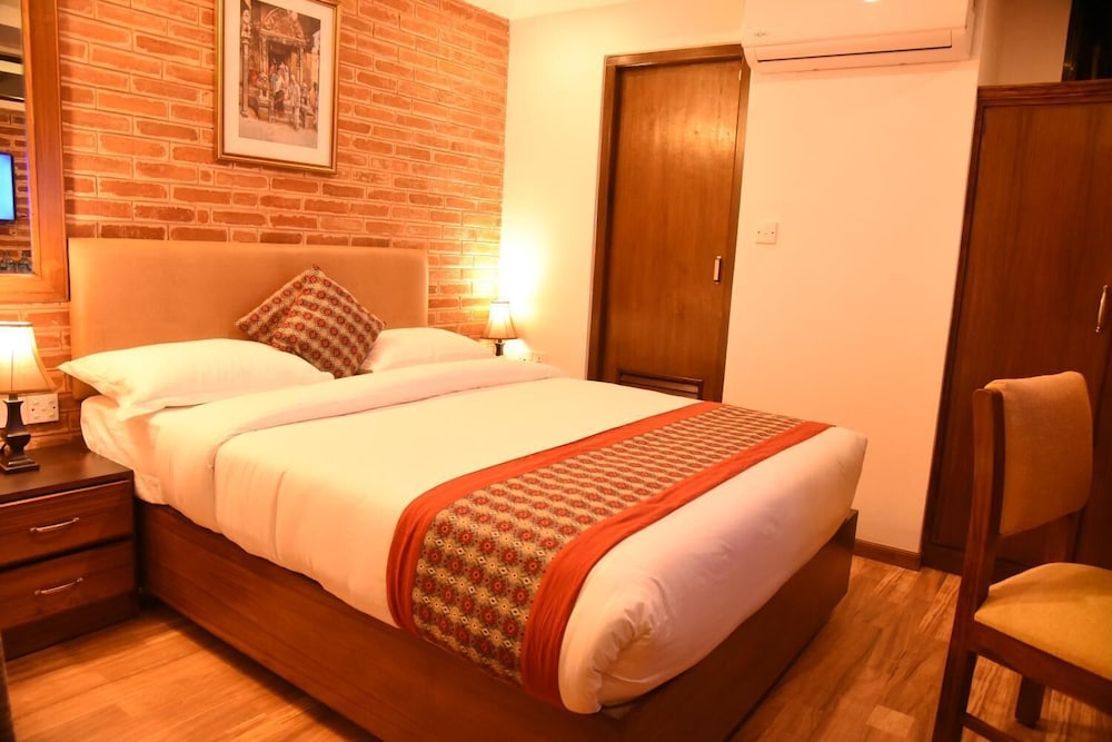 Kailash Kuti Inn 11/20
