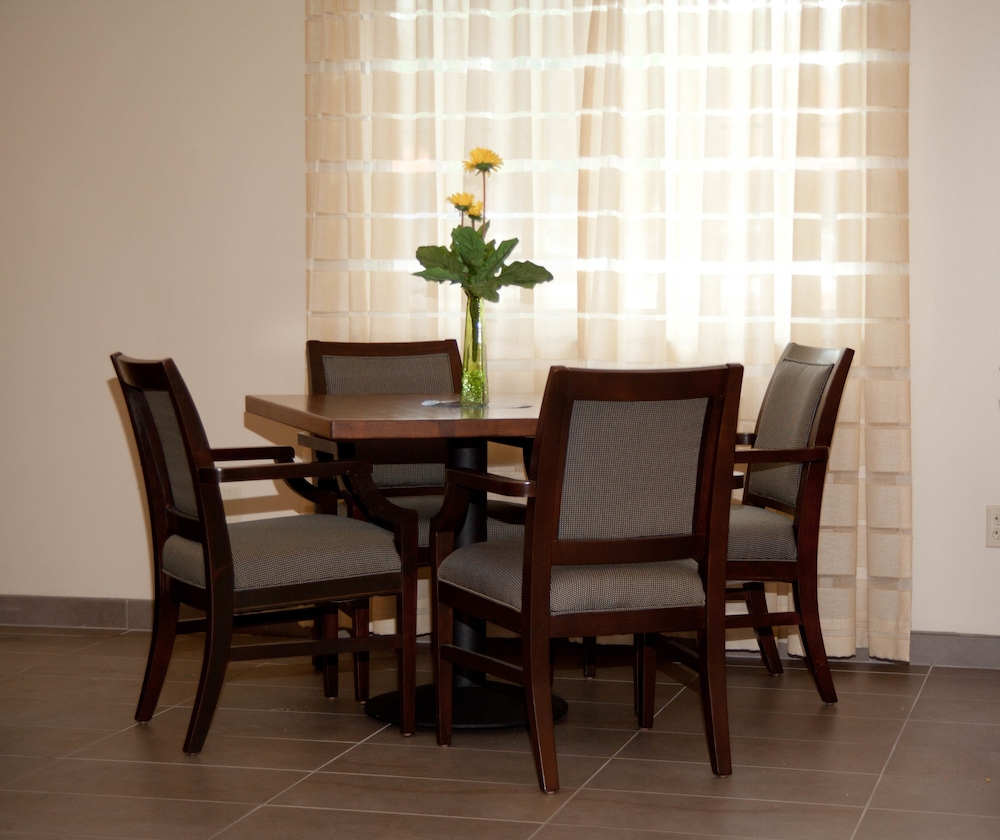 Baymont by Wyndham Erie 30/36