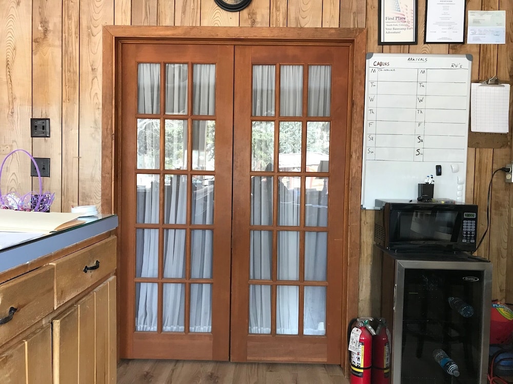 Grandview Cabins & RV Resort 9/50