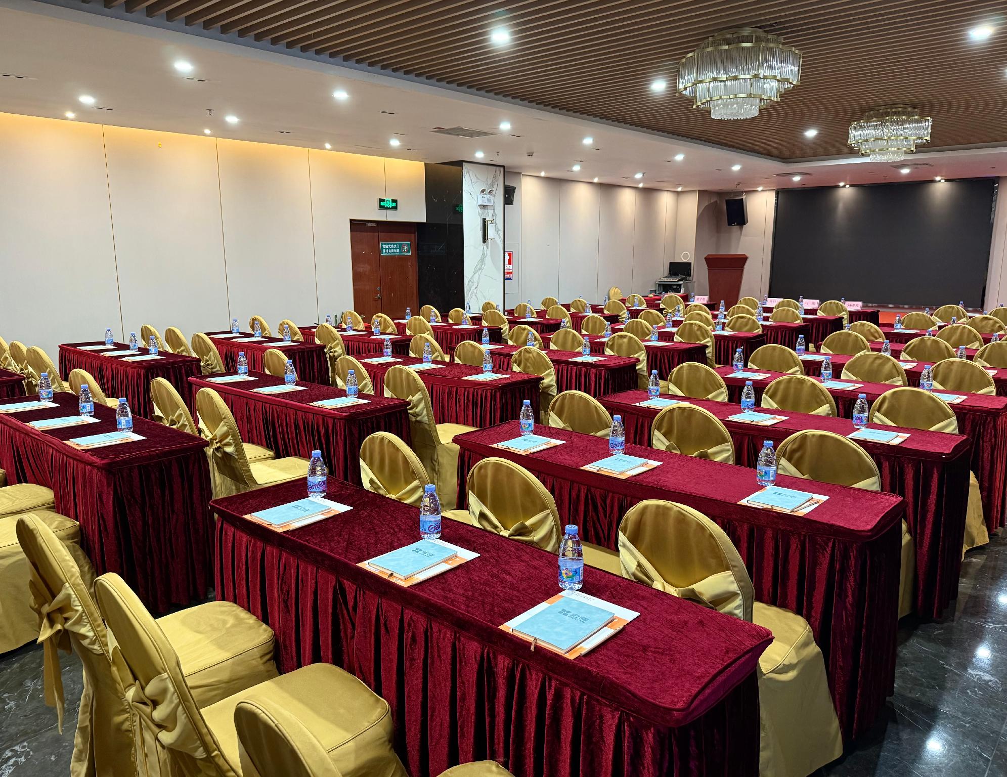 Romanjoy International Hotel 25/28