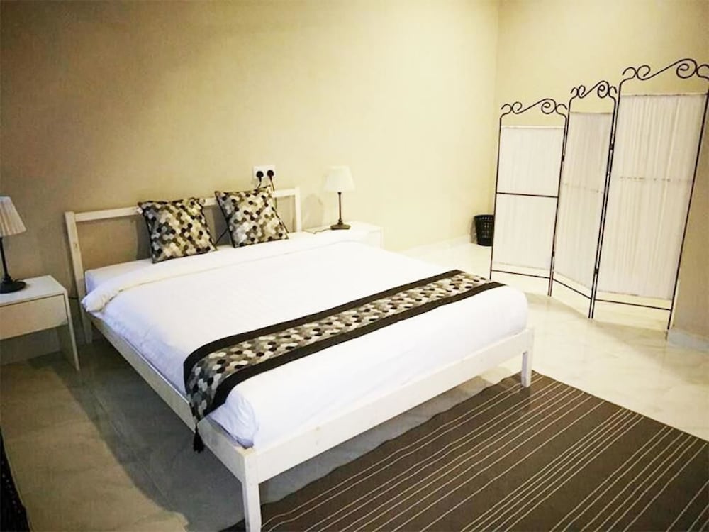 Cenang Langkawi House 8/23