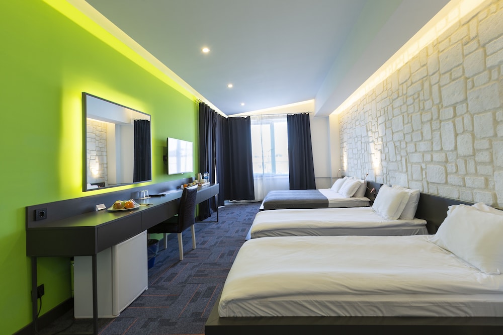 Mene City Hotel 29/70