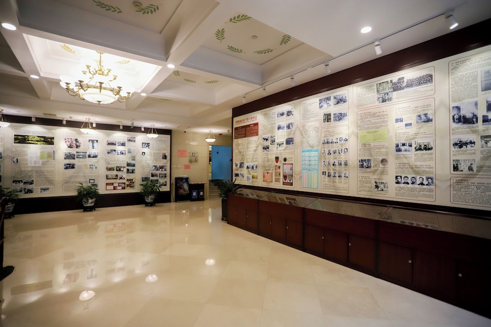 Jade Garden Hotel Beijing 12/60