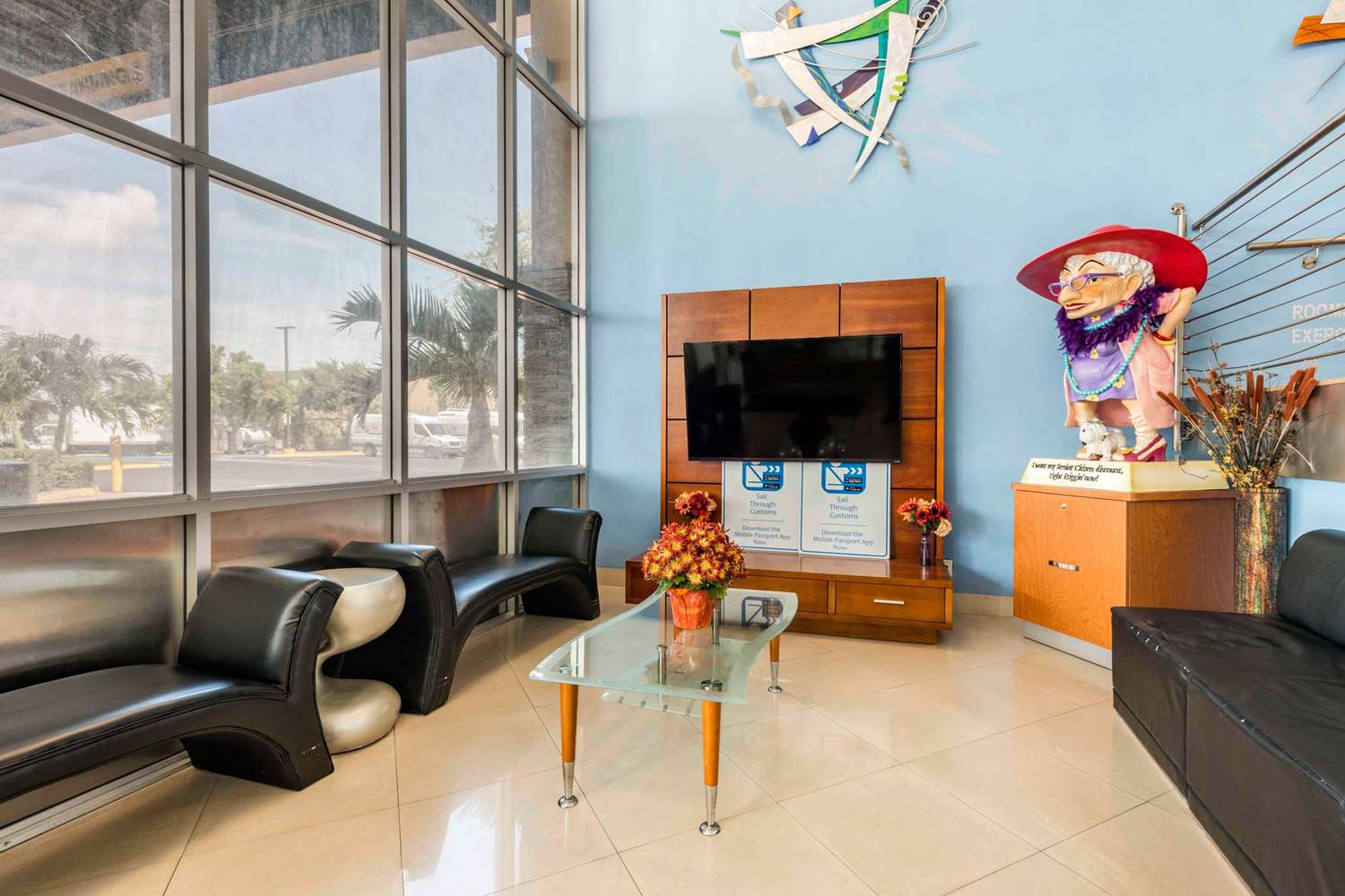 Rodeway Inn and Suites Fort Lauderdale Airport and Cruise Port 25/50