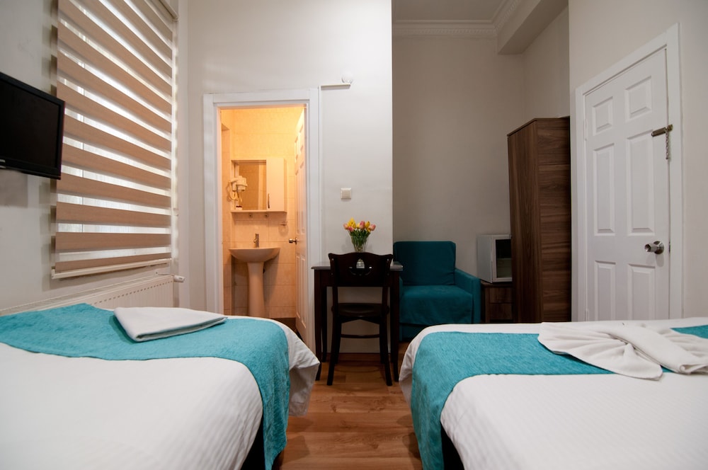 Taksim Trust Hotel (ex Ilya Pera Hotel) 26/63