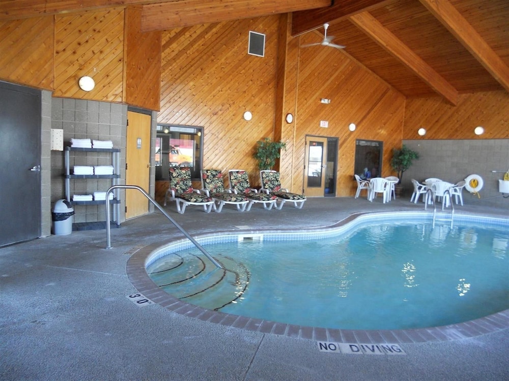 swimming pool spa