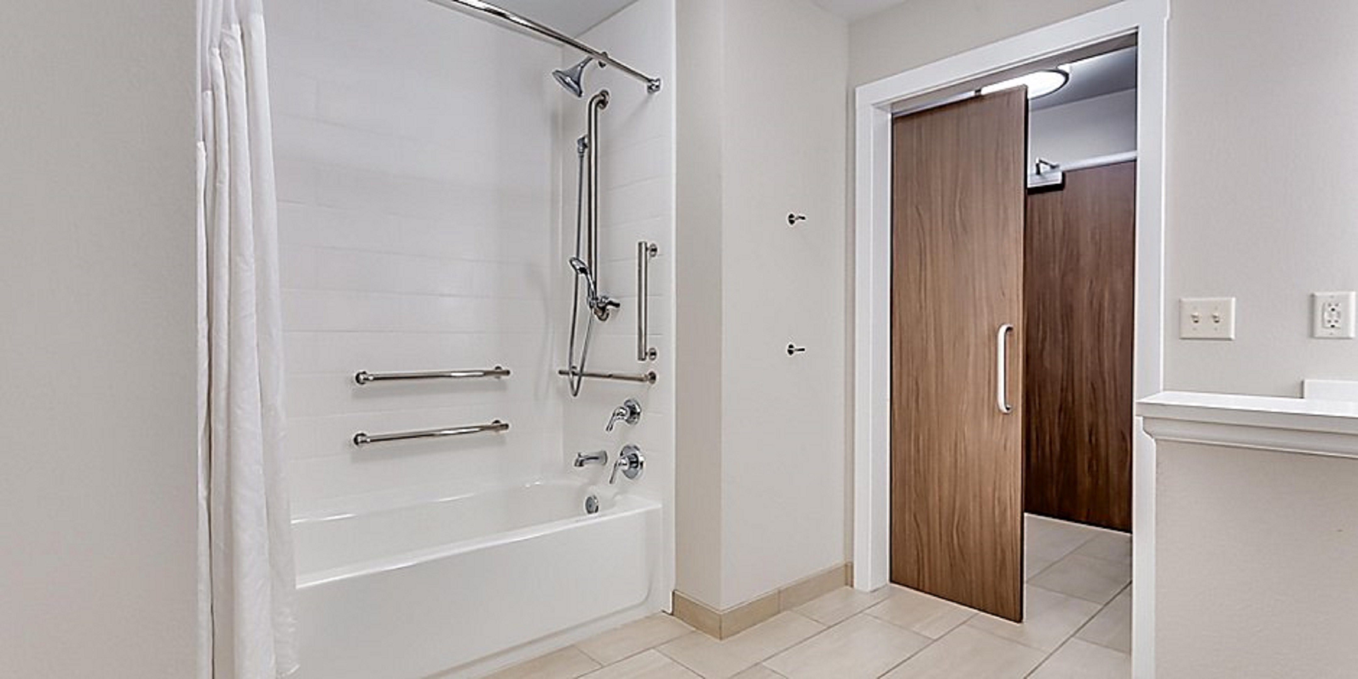 Holiday Inn Express and Suites Brighton 60/60