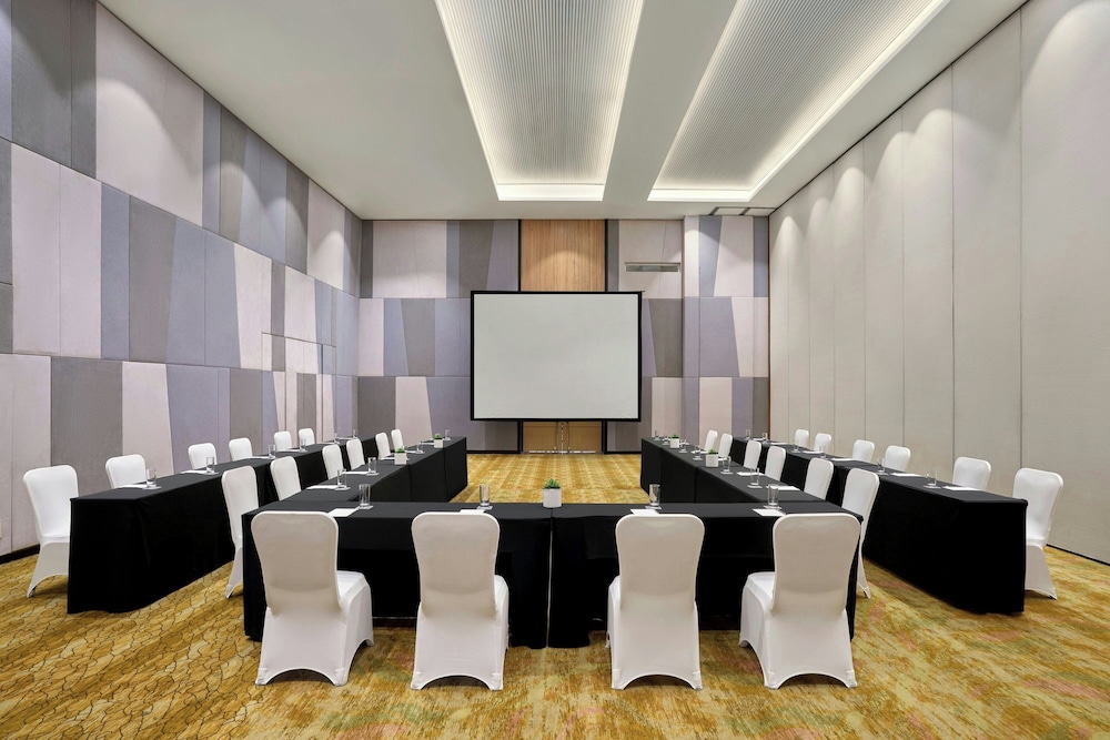 Sheraton Hanoi West 62/71