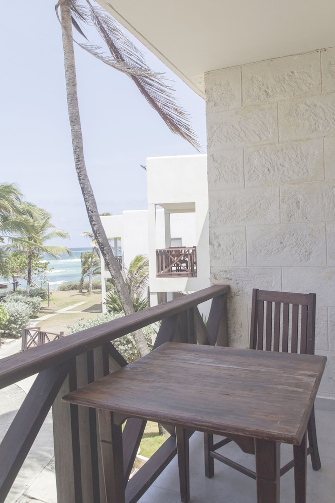 Ocean Spray Beach Apartments 28/50