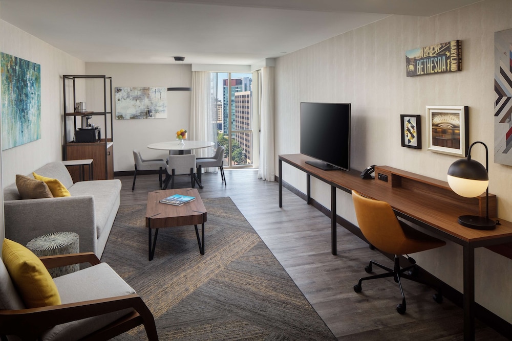 The Bethesdan Hotel, Tapestry Collection by Hilton 40/58
