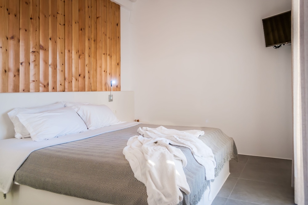 Vilos Suites 15/50