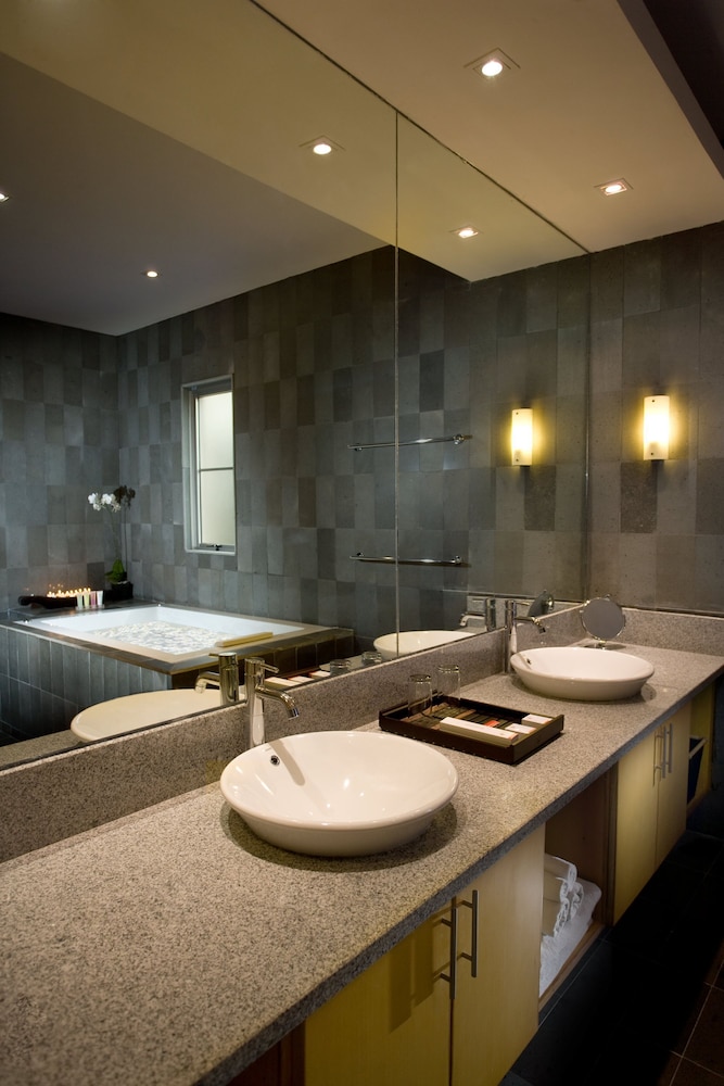 Bali Island Villa & Spa 85/88