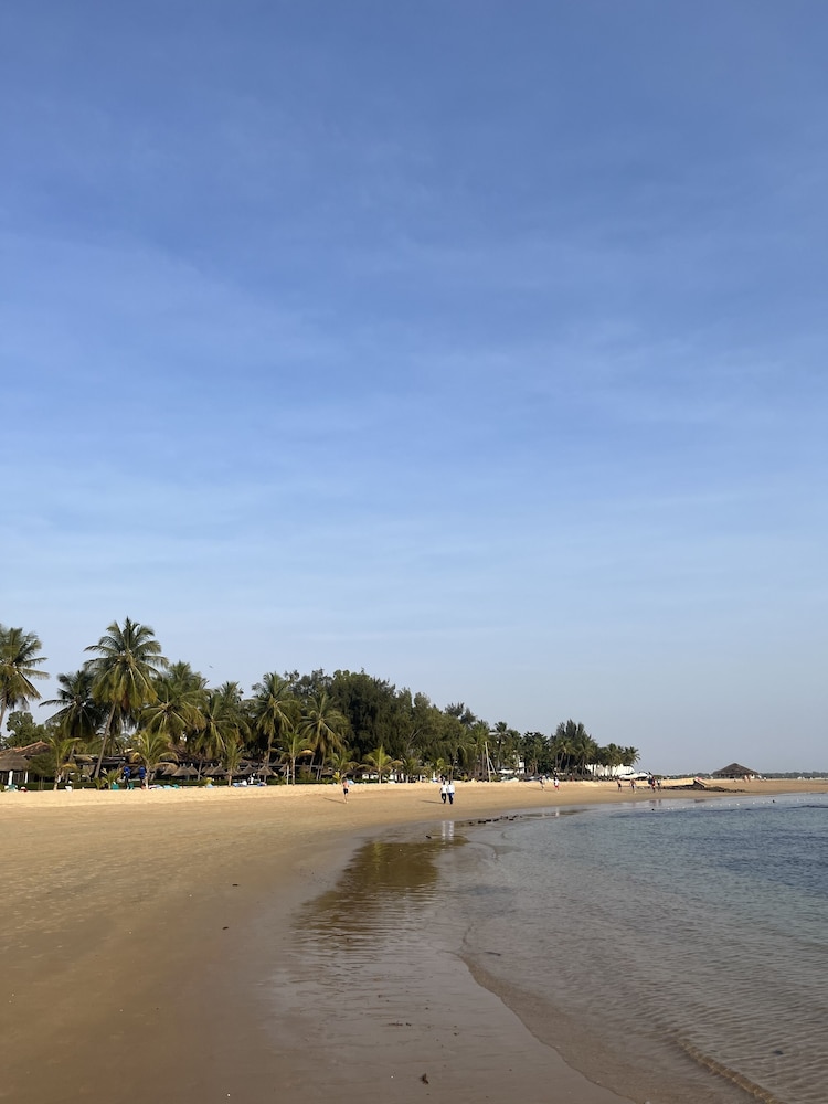 Le Saly Hotel Et Hotel Club Les Filaos 80/82