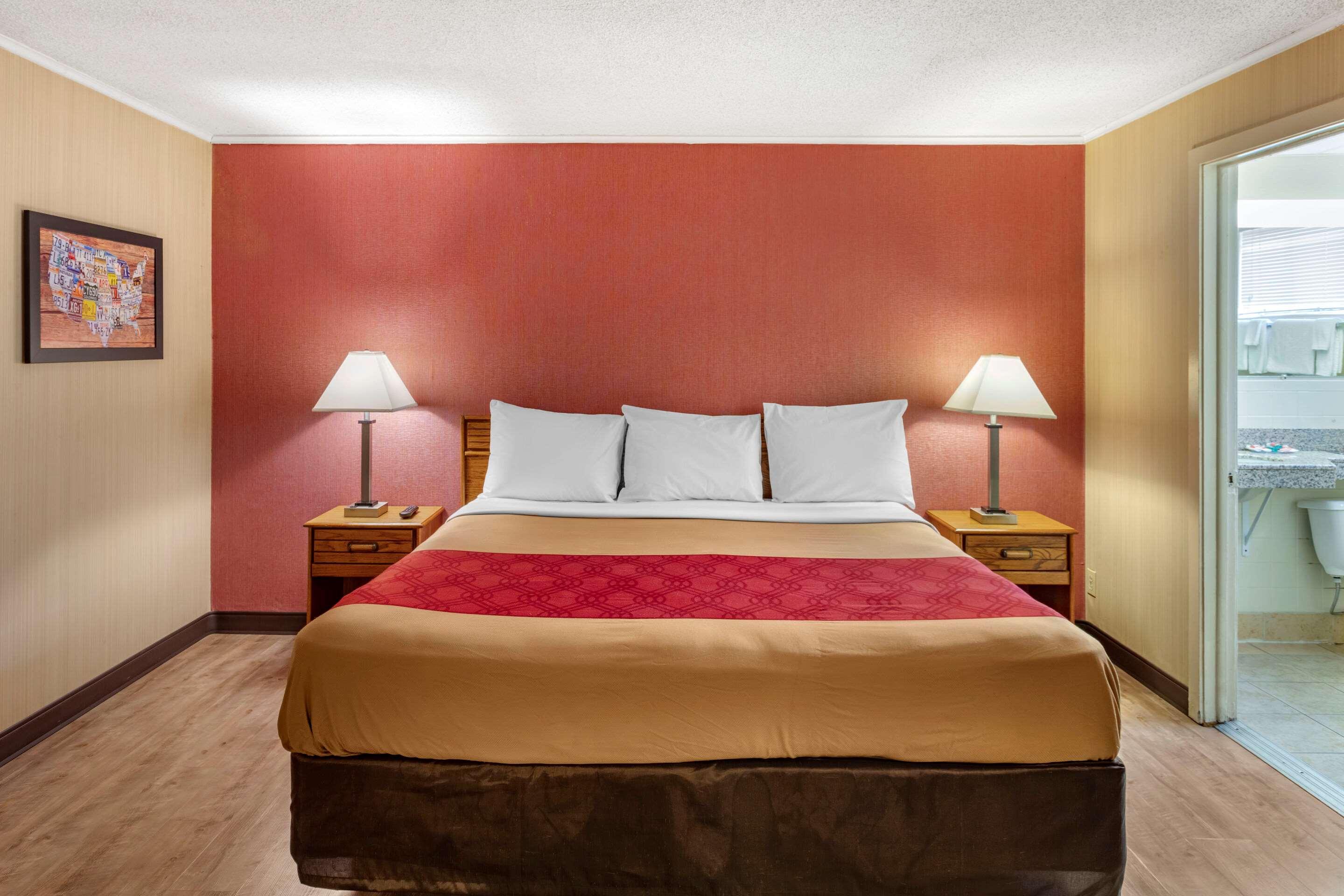 Economy Inn East Hartford CT 13/60