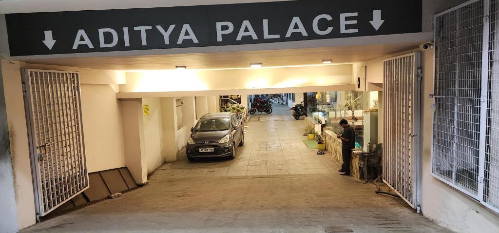 Hotel Aditya Palace 2/47