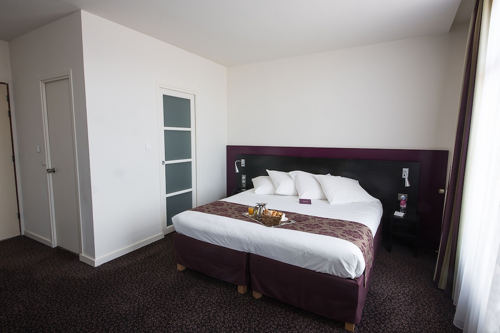 Mercure Lille Roubaix Grand Hotel 27/72