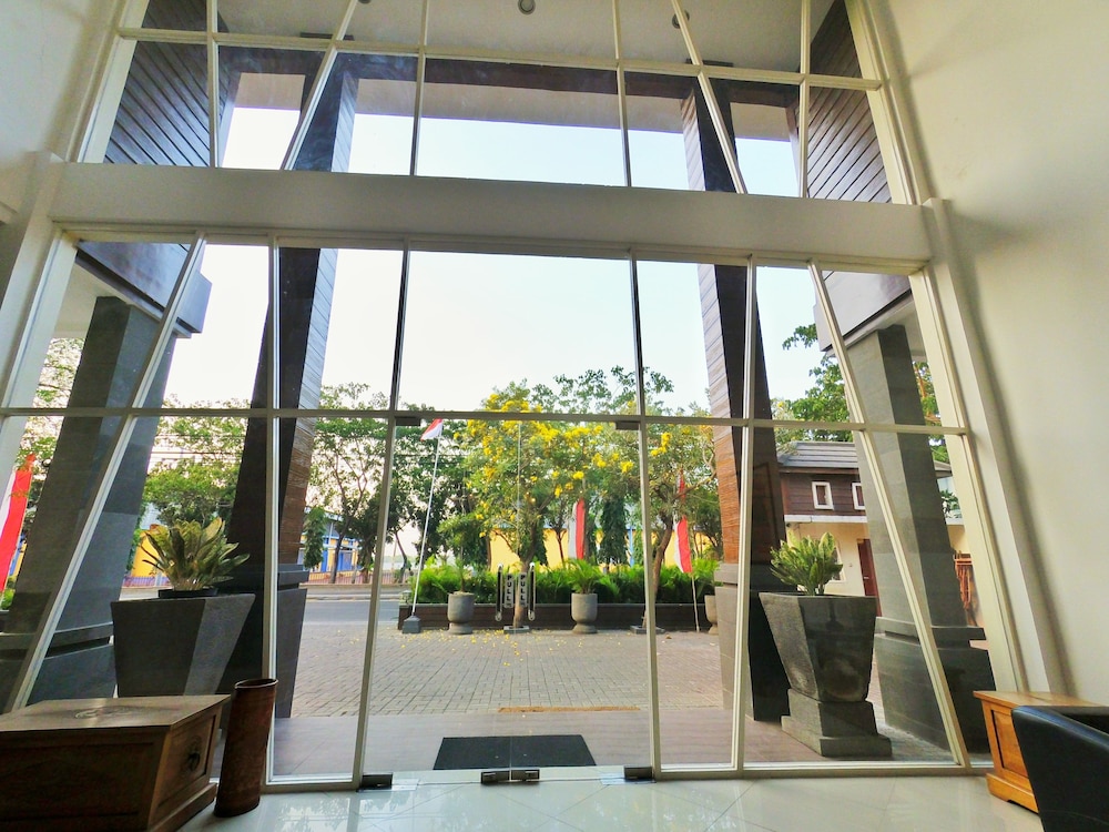 Hotel Transit Pasuruan 11/43