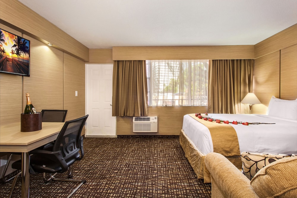 Ocean Beach Palace Hotel And Suites 25/67