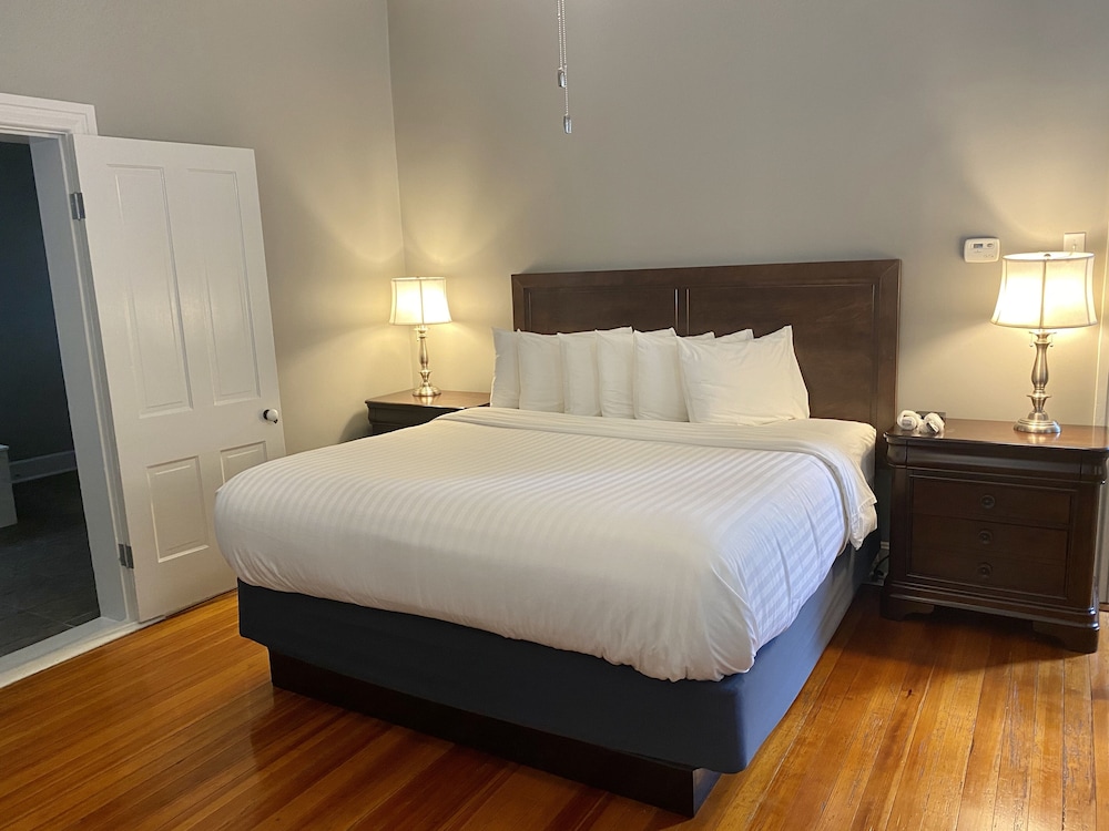 Captain Wohlt Inn Bed Breakfast 20/76
