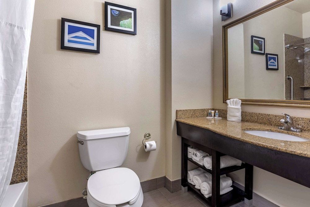 Comfort Suites Shreveport West I-20 34/35