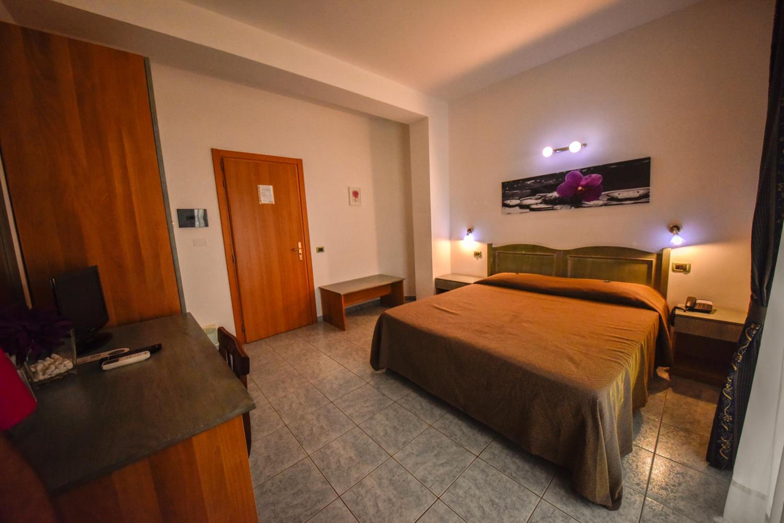 Room, Double Bed, Side View, Balcony