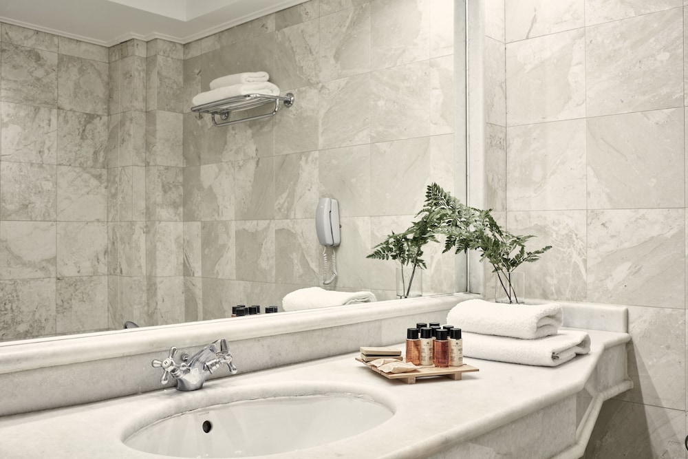 Epirus Palace Hotel Conference Center 50/50