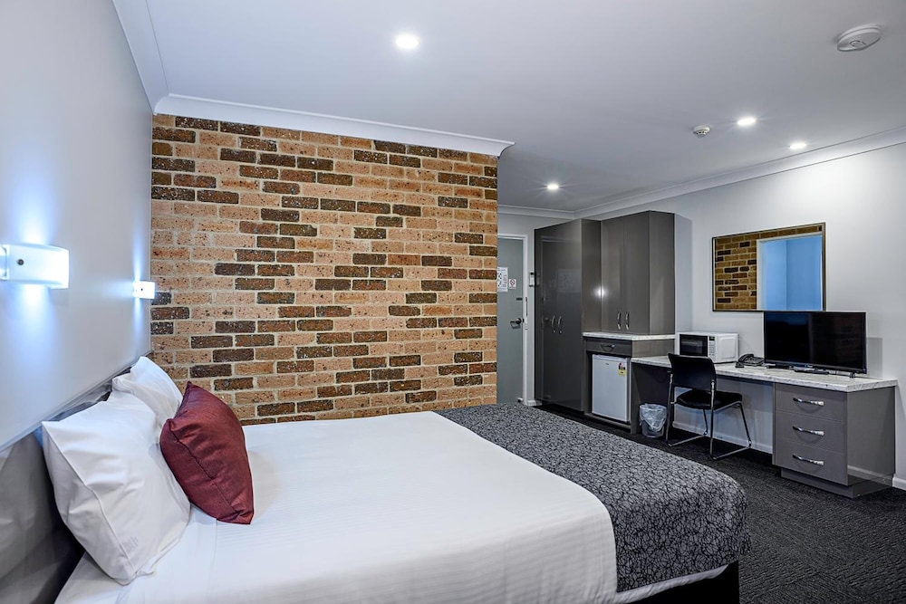 Bushmans Motor Inn 14/37