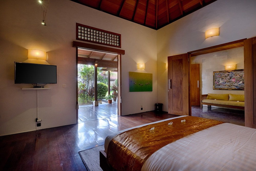 Kutus Kutus Ketewel Villa 10/34