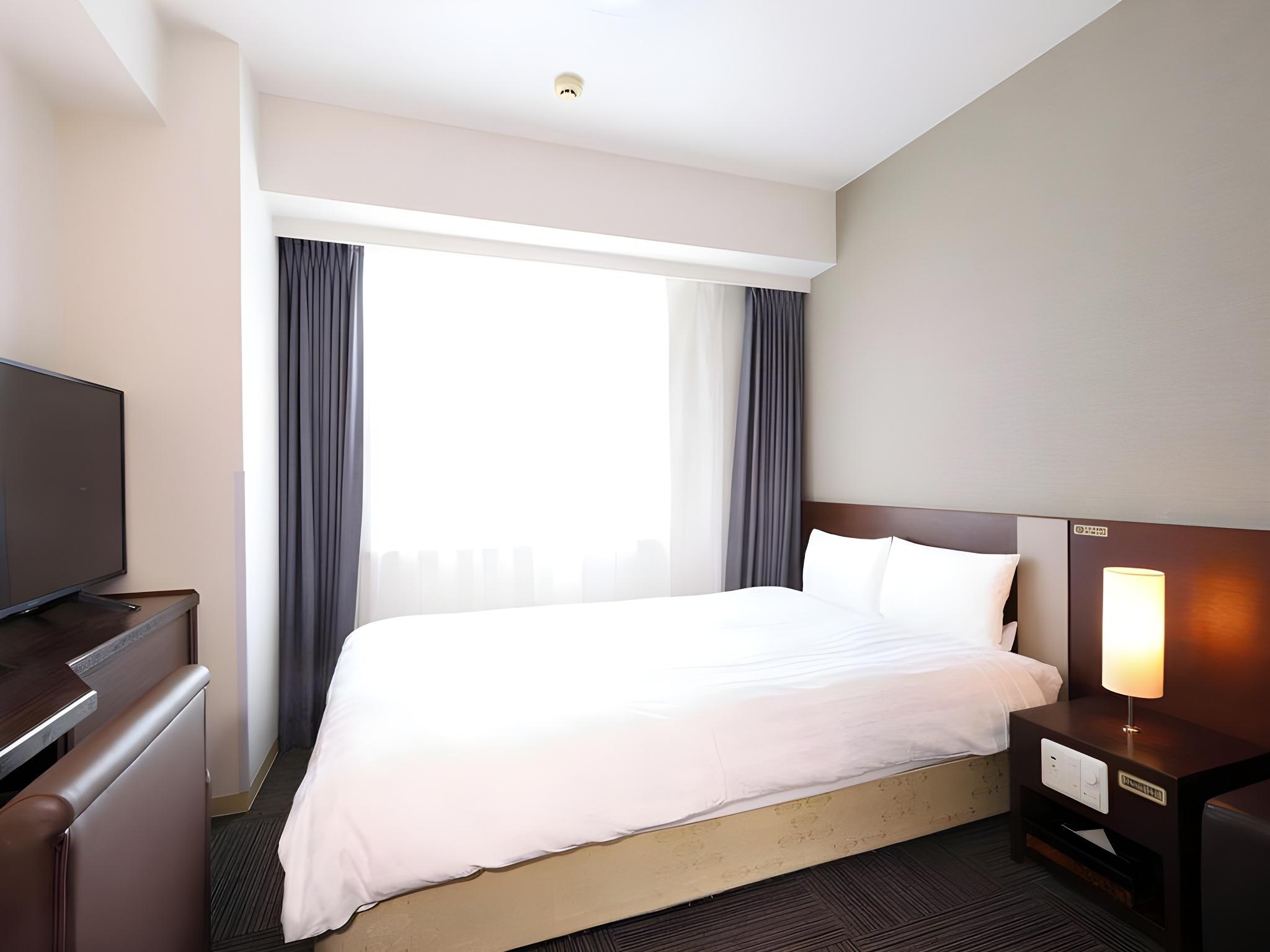 Room, Double Bed, No Cleaning Services, Smoking