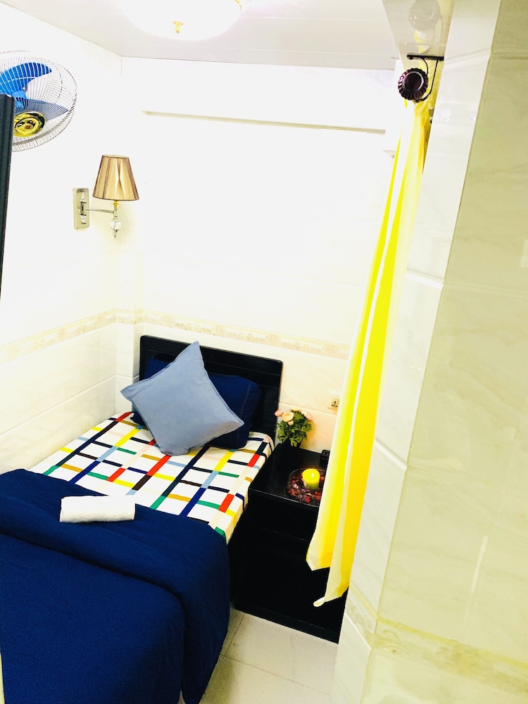 Singapore Hostel 9/50