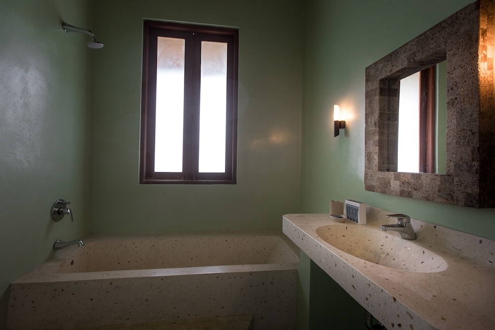 Ecosfera Hotel 48/50