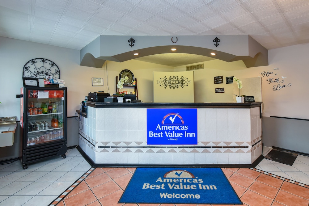 Americas Best Value Inn & Suites Williamstown 17/61