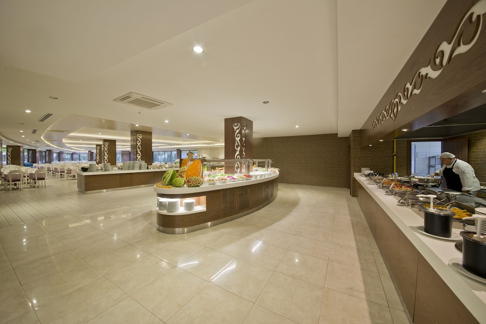 Raymar Resort and Aqua 7/50