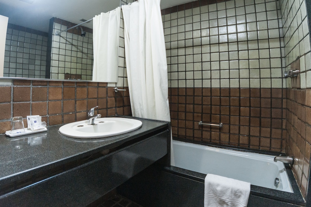 Hotel Dan Inn Mar Piedade - Grande Recife By Nacional Inn 48/48