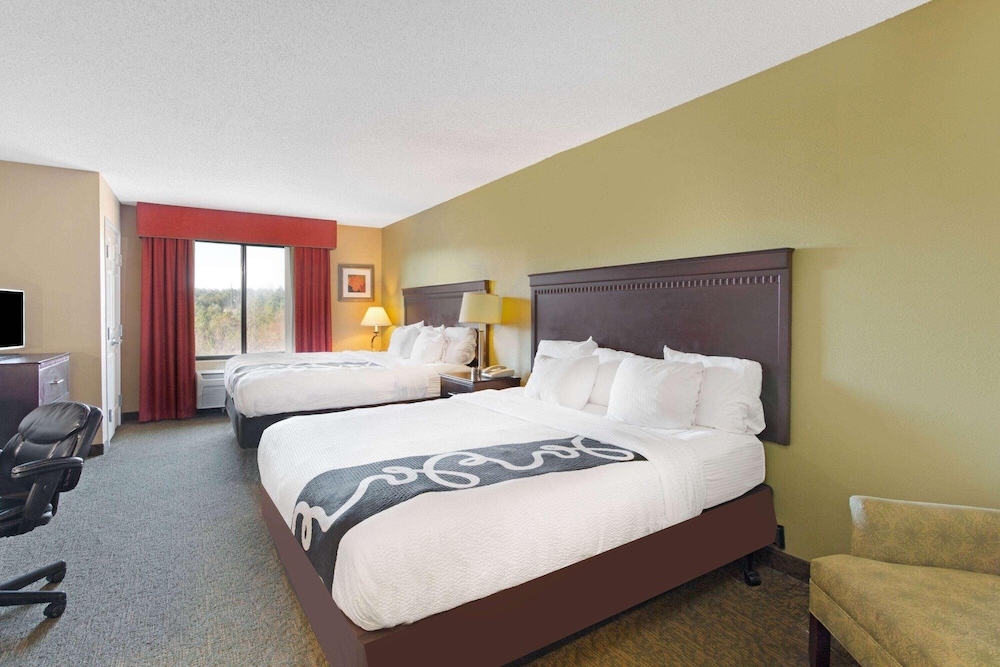 La Quinta Inn Suites Richmond Kings Dominion 13/44