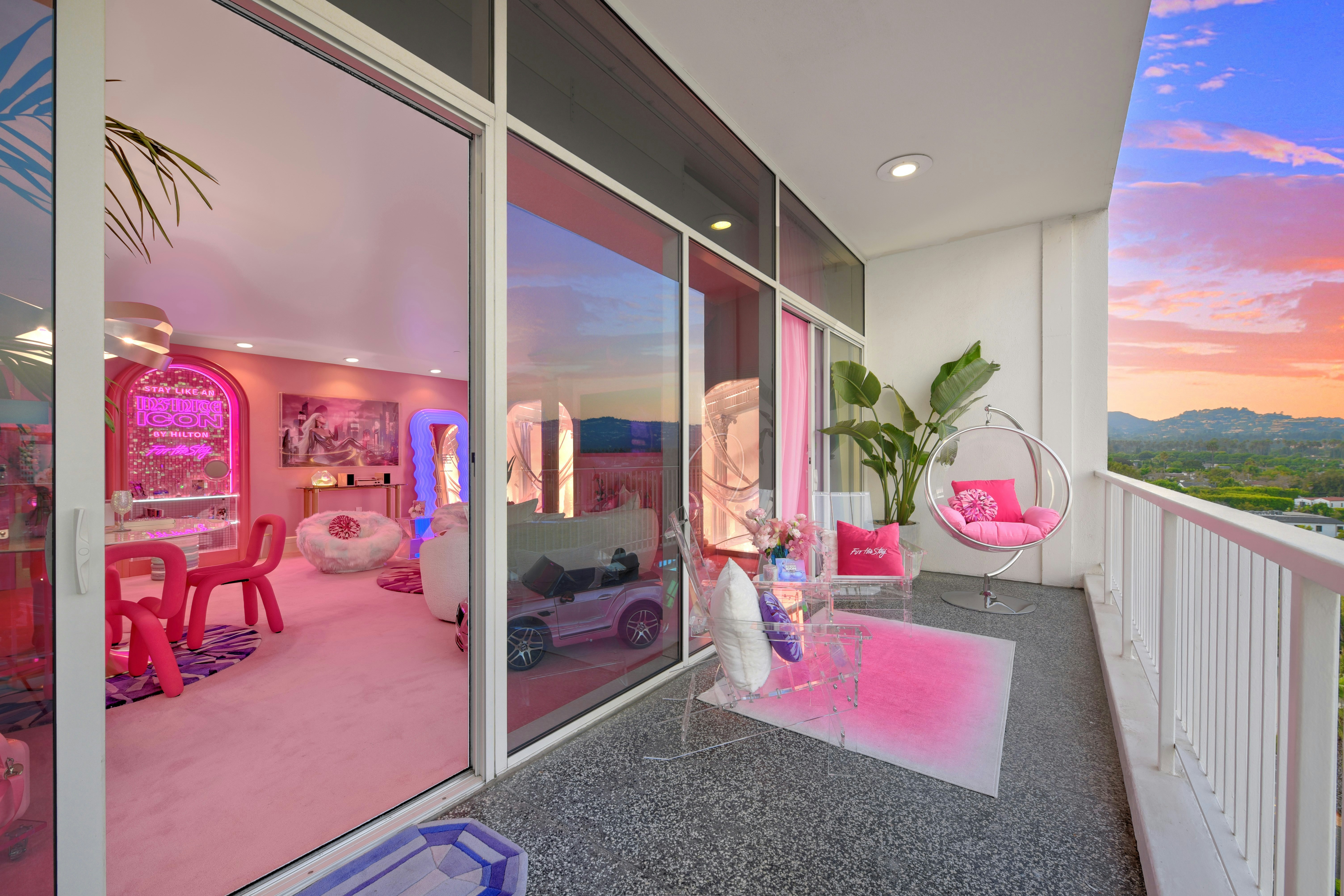 The Beverly Hilton 35/60