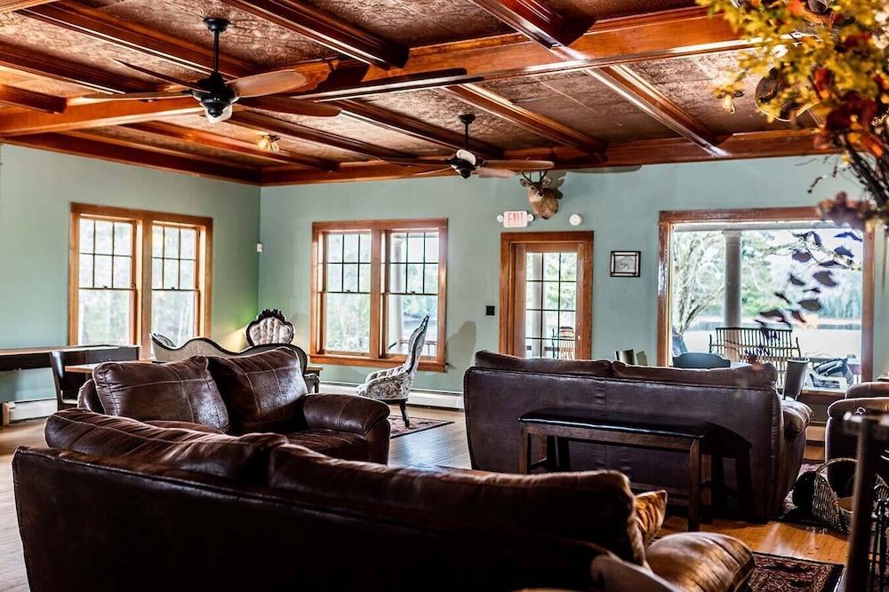 The Long View Lodge 23/50