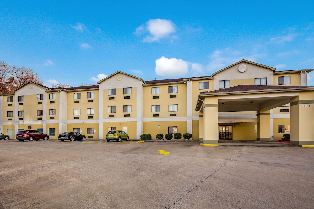 Quality Inn & Suites Caseyville - St. Louis 1/38