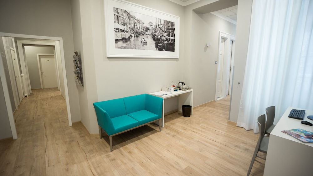 Nuovo Albergo Centro 36/50