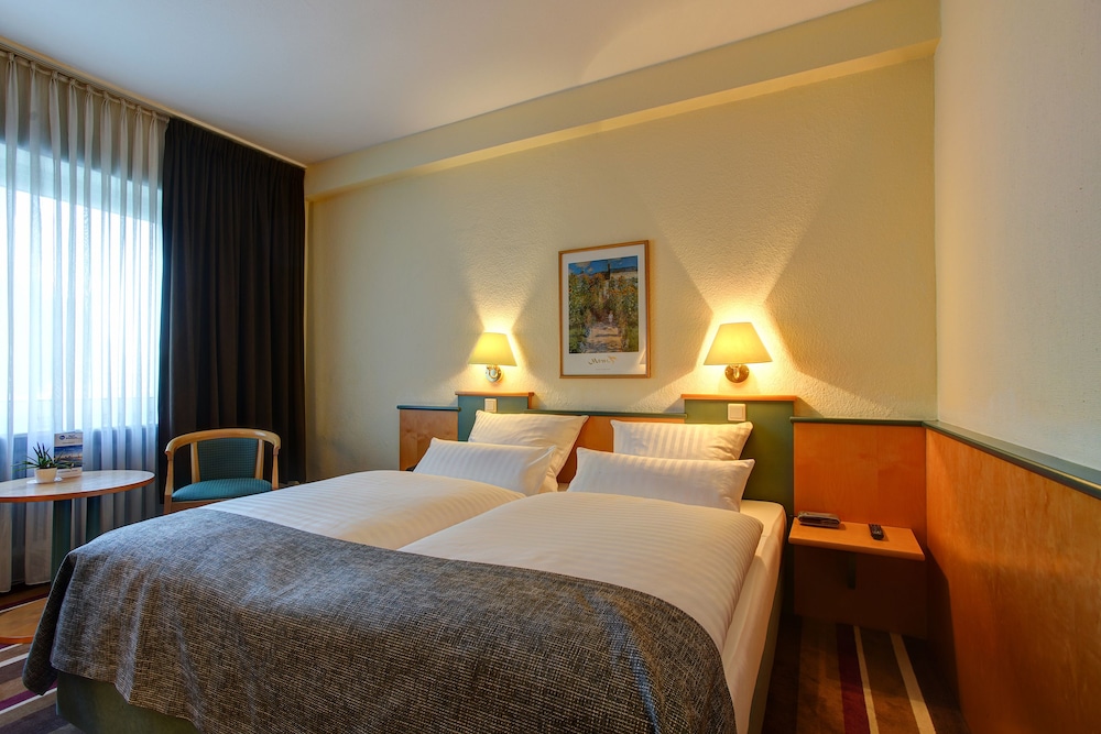 Hotel Ambassador Duesseldorf 4/26