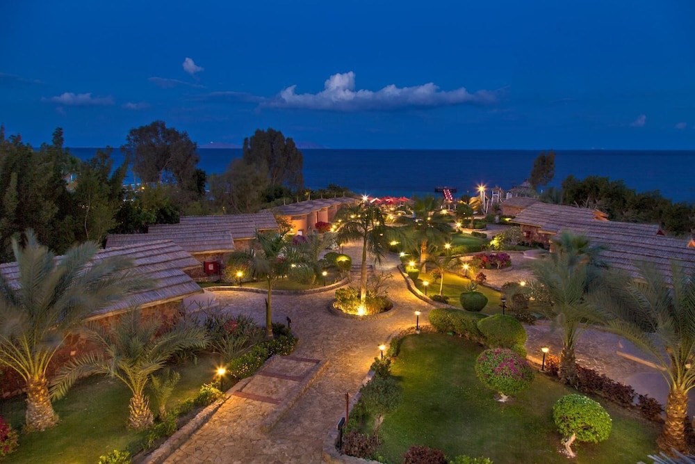 Xperience Hill-Top Beach Resort 21/22