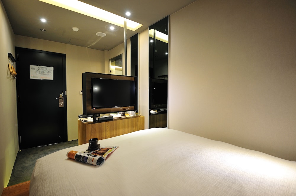 Forward Suites II 16/34