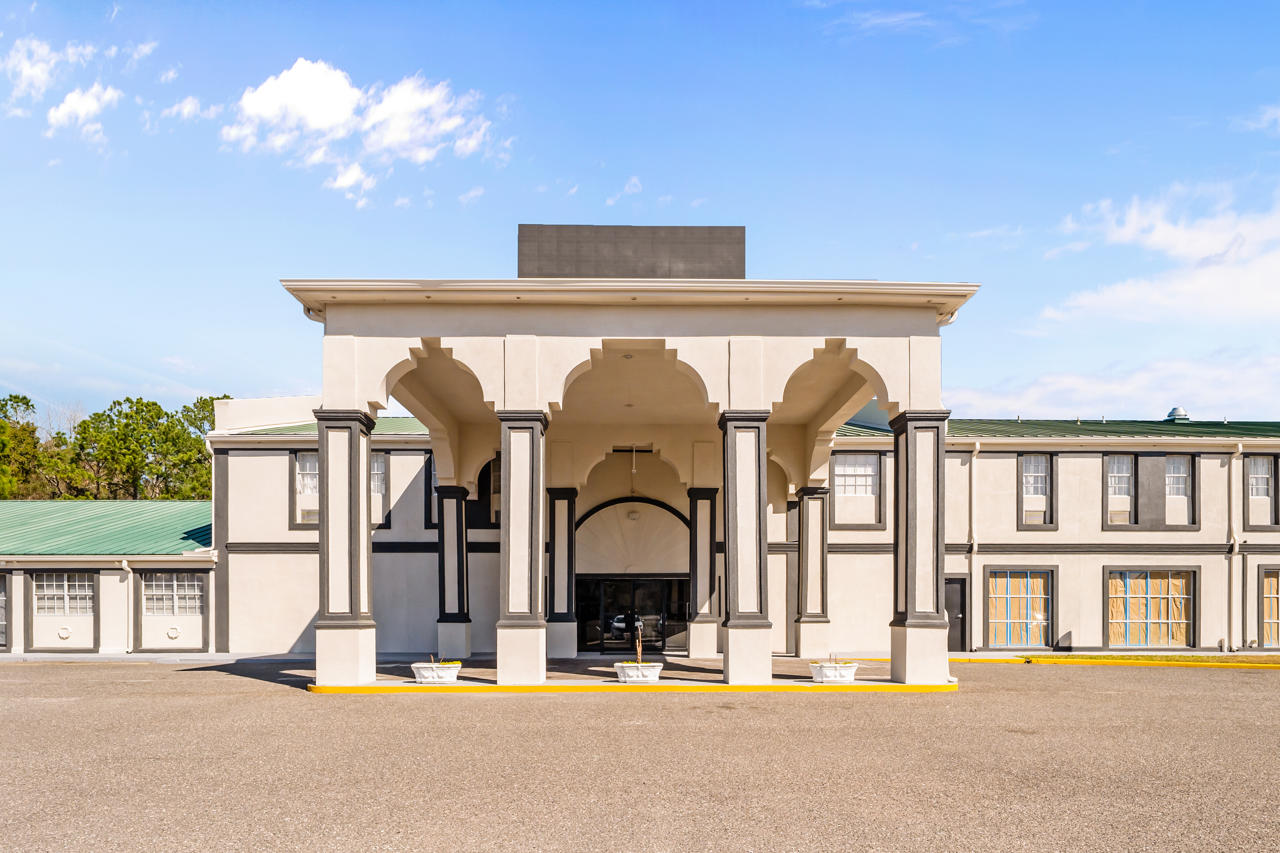 B&B HOTEL Jacksonville Airport 84/91